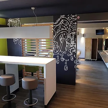 Ibis Budget Sur Hotel 2*